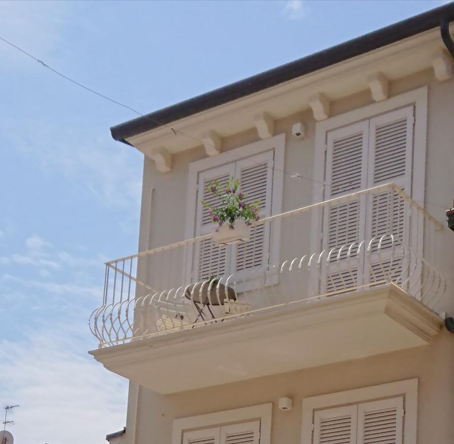 伊尔短笛吉廖住宿加早餐旅馆 Porto SantʼElpidio 外观 照片